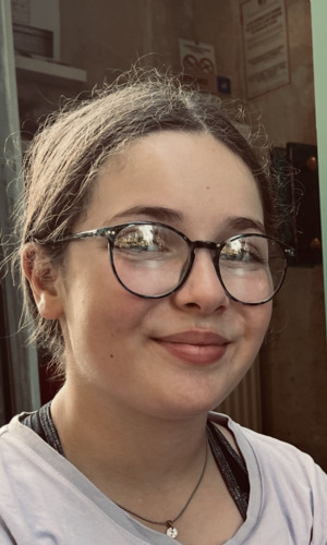Inès Amari